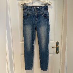 Women’s high waisted skinny jeans